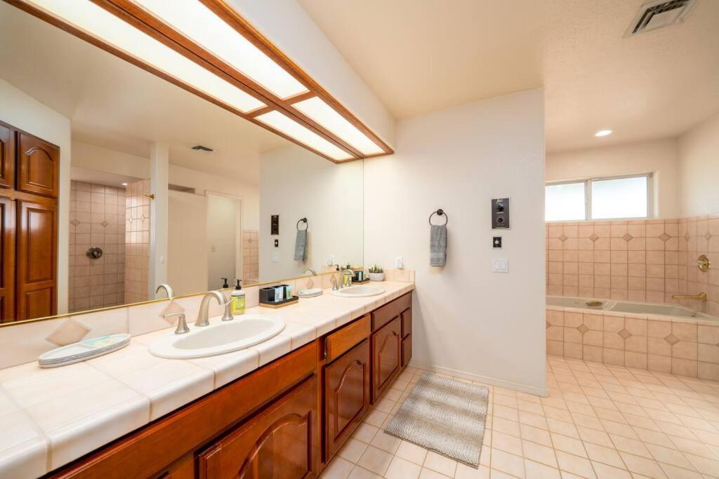 Grand Havasu Oasis With Custom Pool & Spa! Lake Havasu City Ngoại thất bức ảnh